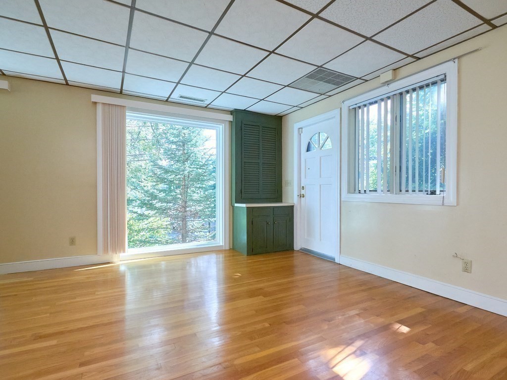 85 Wetherbee Road Waltham, MA 02453 - Photo 18 of 31 Gallery Image 18