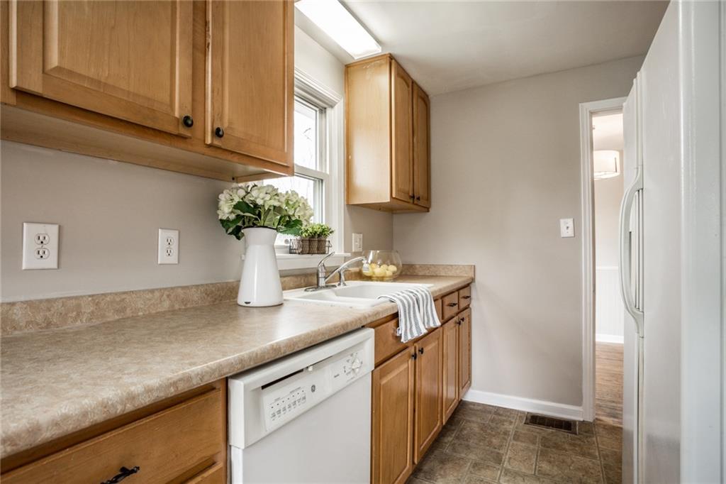 1212 Nicholas Road Indianapolis, IN 46220 - Photo 14 of 29 Gallery Image 14