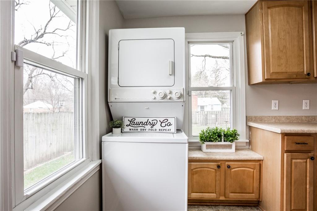 1212 Nicholas Road Indianapolis, IN 46220 - Photo 16 of 29 Gallery Image 16
