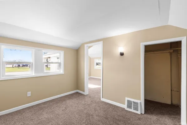 $189,900 | 702-704 North West Boulevard, Elkhart, IN 46514