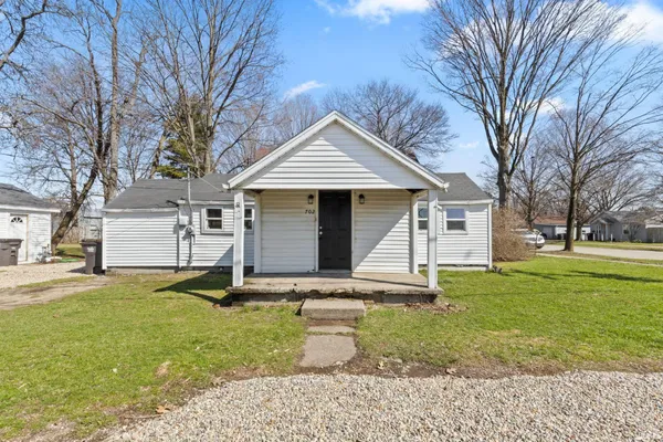 $189,900 | 702-704 North West Boulevard, Elkhart, IN 46514