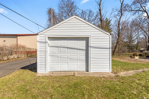 $189,900 | 702-704 North West Boulevard, Elkhart, IN 46514