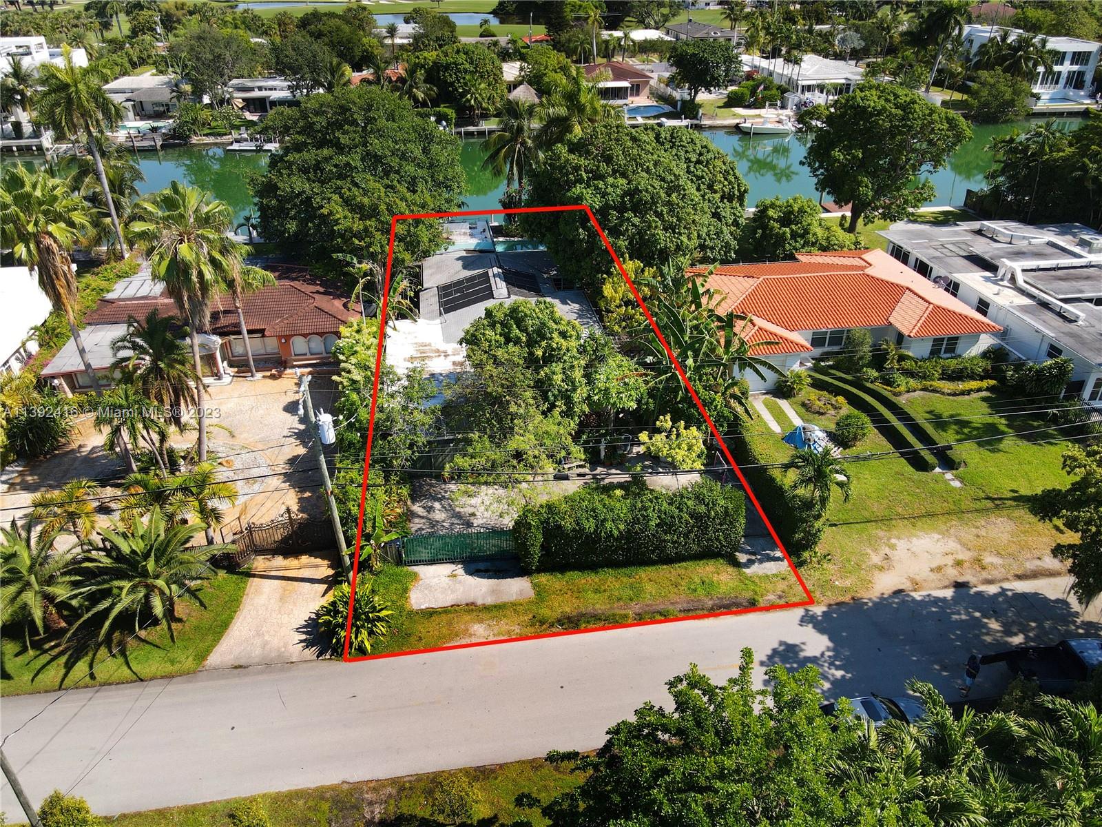 1541 Calais Drive Miami Beach, FL 33141 - Photo 28 of 33 an aerial view of residential houses with outdoor space