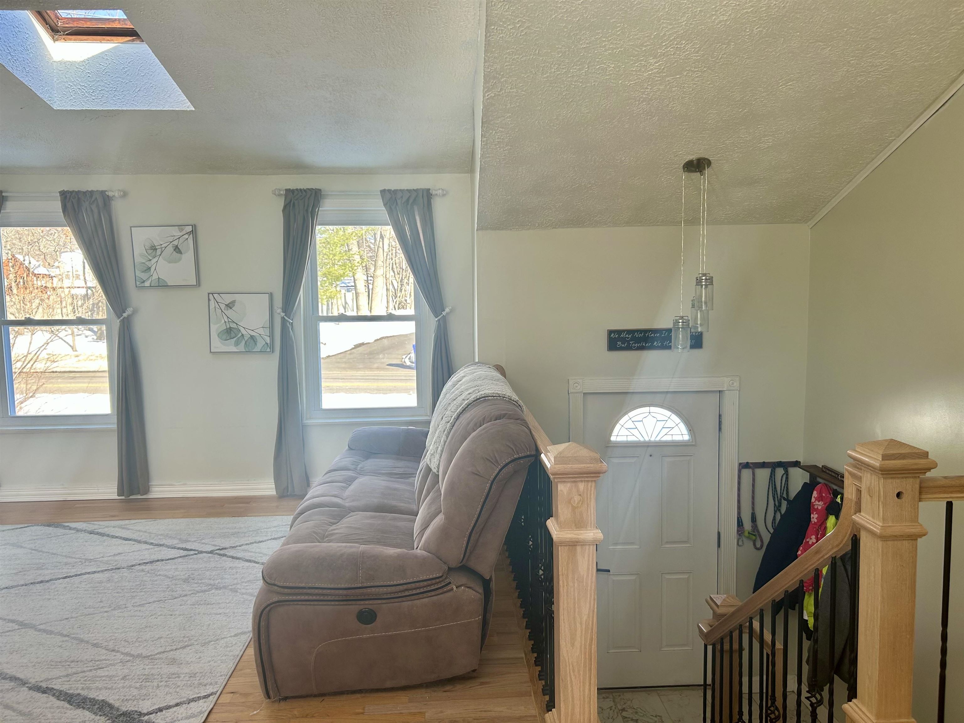 1409 Wellington Road Manchester, NH 03104 - Photo 6 of 38