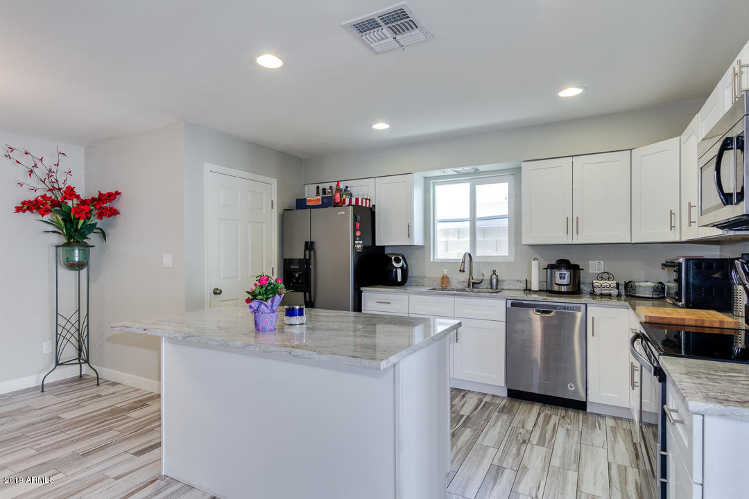 2522 West Bloomfield Road Phoenix, AZ 85029 - Photo 19 of 47 19-Bloomfield