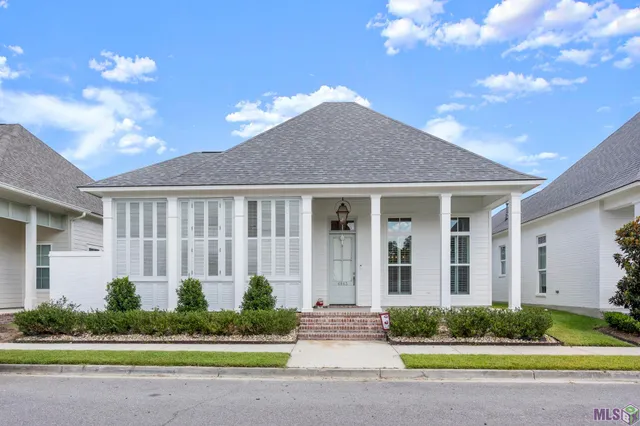 $515,000 | 4943 Pembrooke Avenue, Gonzales, LA 70737