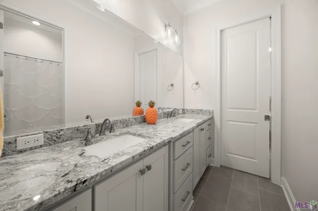 $515,000 | 4943 Pembrooke Avenue, Gonzales, LA 70737