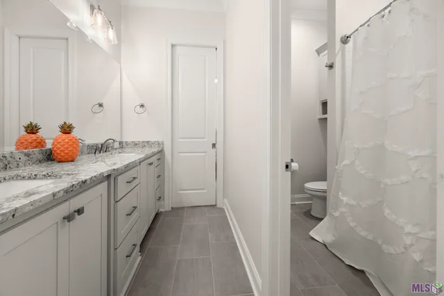 $515,000 | 4943 Pembrooke Avenue, Gonzales, LA 70737