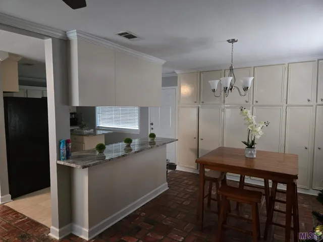 $1,600 | 7317 Meadow Park Avenue, Baton Rouge, LA 70810