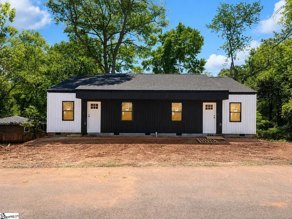 $399,990 | 142-144 Andover Road, Spartanburg, SC 29301