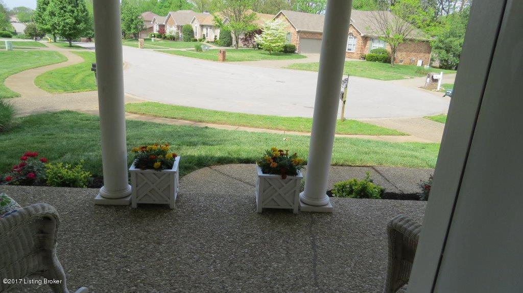 8328 Lacevine Road Louisville, KY 40220 - Photo 35 of 38 IMG_0013