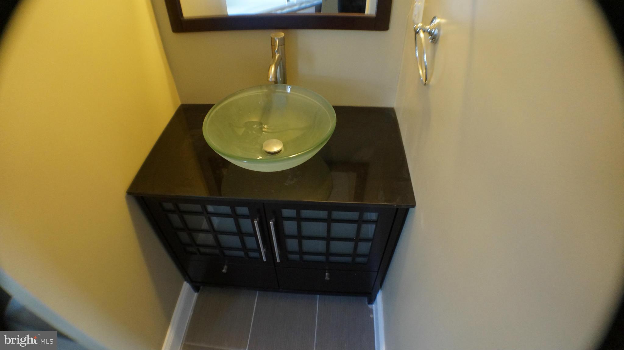 5408 Tramore Road Baltimore, MD 21214 - Photo 11 of 18 Bath (Master)