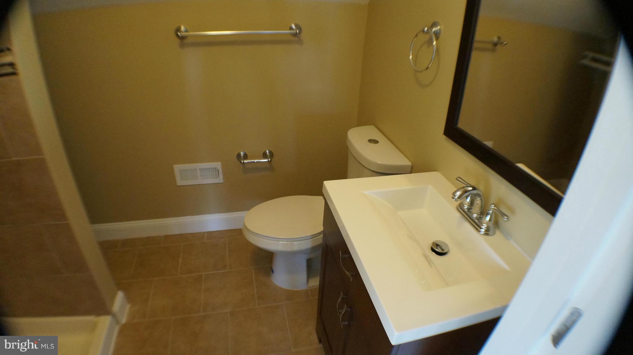 5408 Tramore Road Baltimore, MD 21214 - Photo 18 of 18 Bath