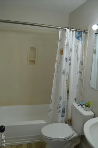 $134,500 | 115 Lemans Court, Unit 115, Lake St. Louis, MO 63367