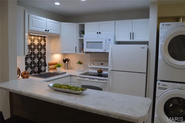 $134,500 | 115 Lemans Court, Unit 115, Lake St. Louis, MO 63367