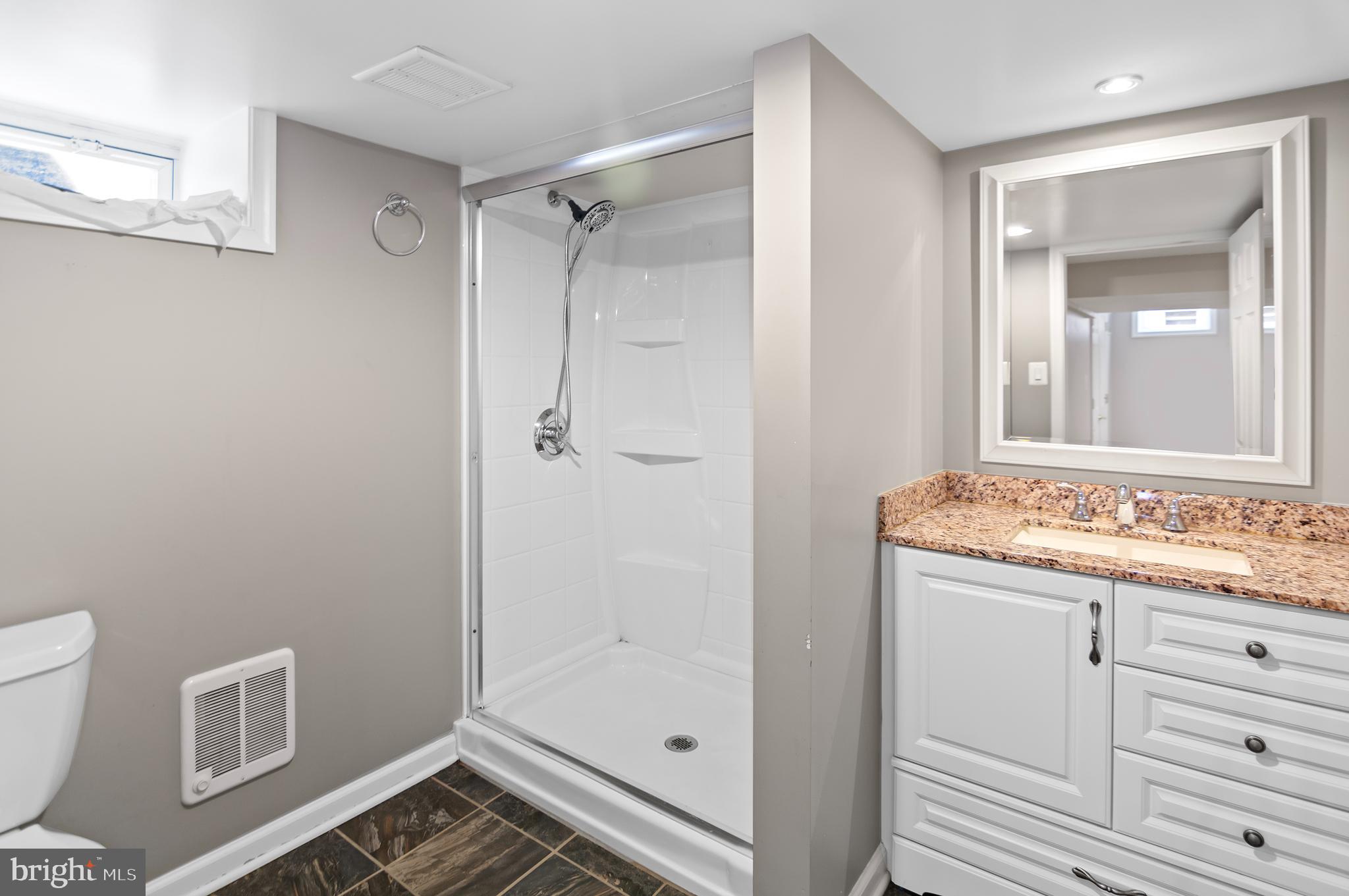 4215 North Point Road Dundalk, MD 21222 - Photo 23 of 26 Gallery Image 23