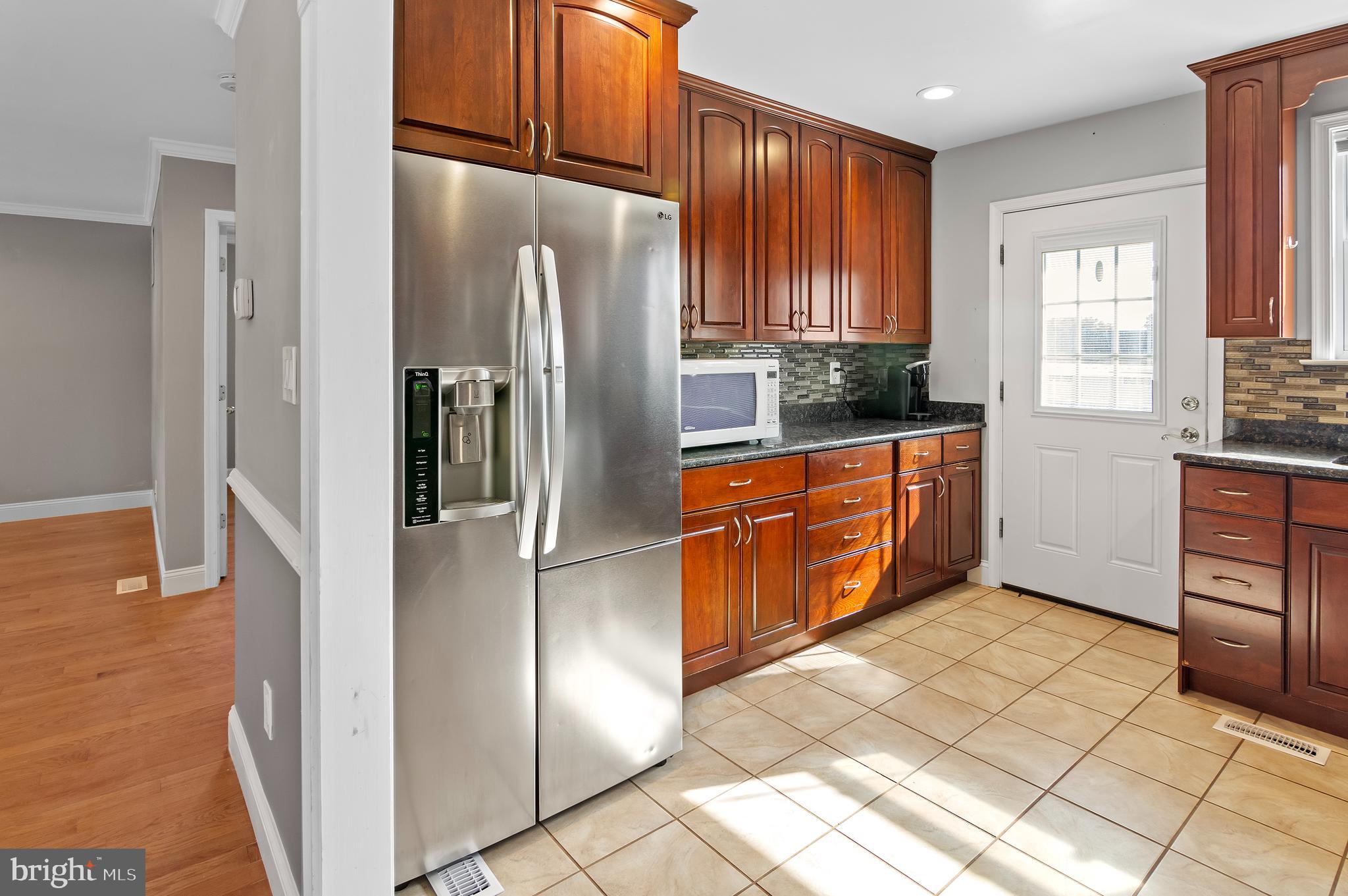 4215 North Point Road Dundalk, MD 21222 - Photo 7 of 26 Gallery Image 7
