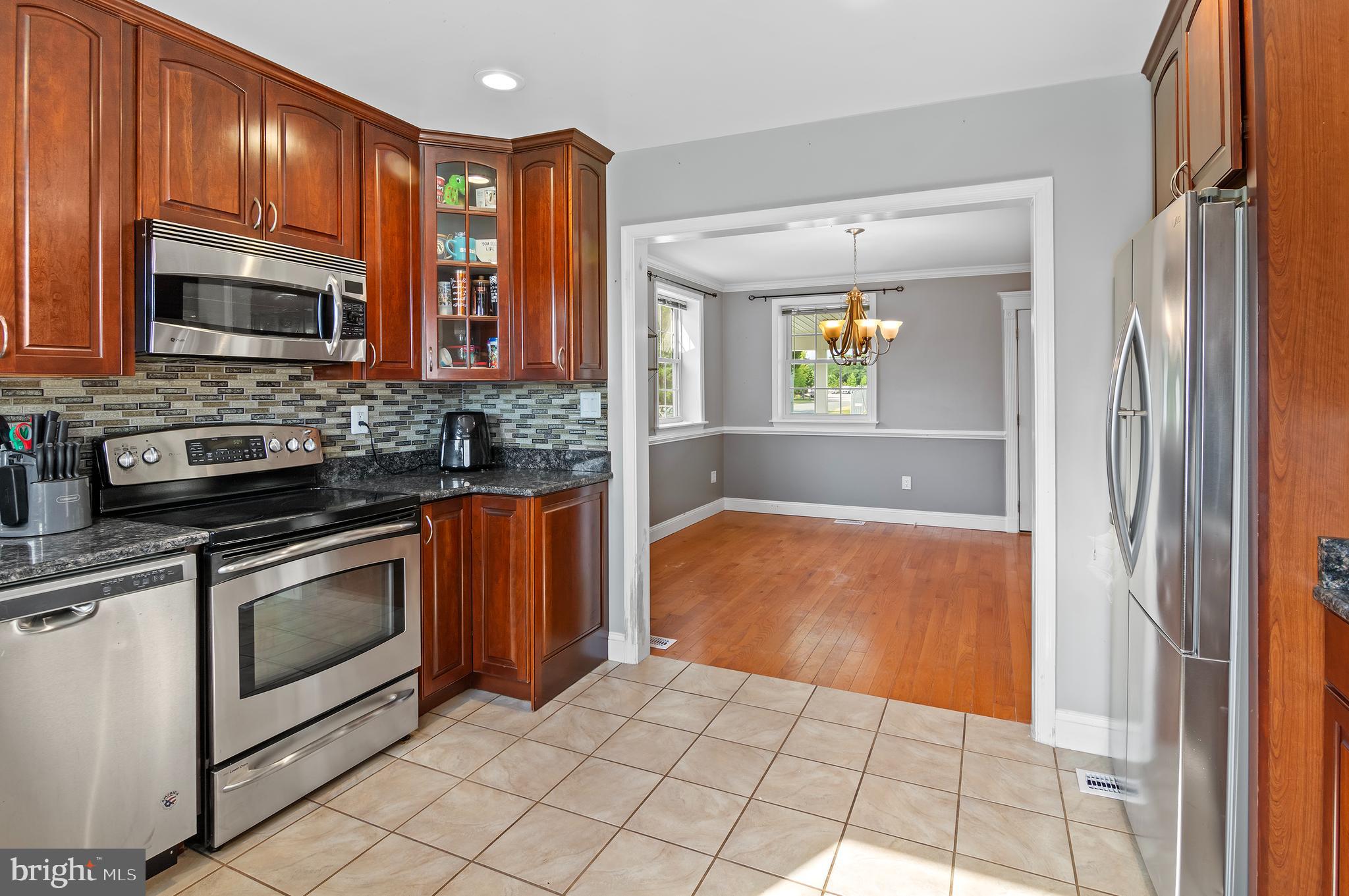 4215 North Point Road Dundalk, MD 21222 - Photo 9 of 26 Gallery Image 9