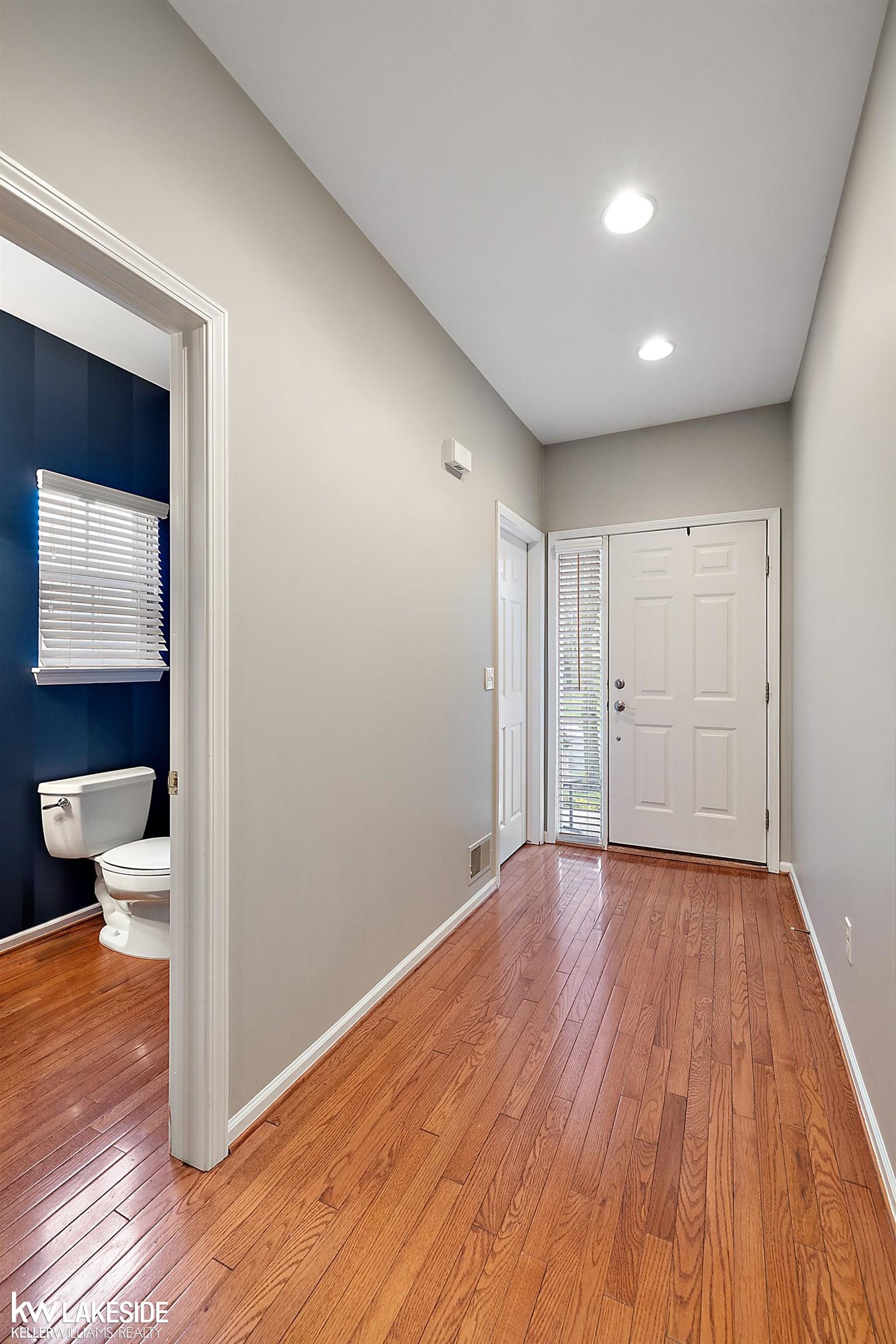 747 East Bluff Court Rochester Hills, MI 48306 - Photo 20 of 79