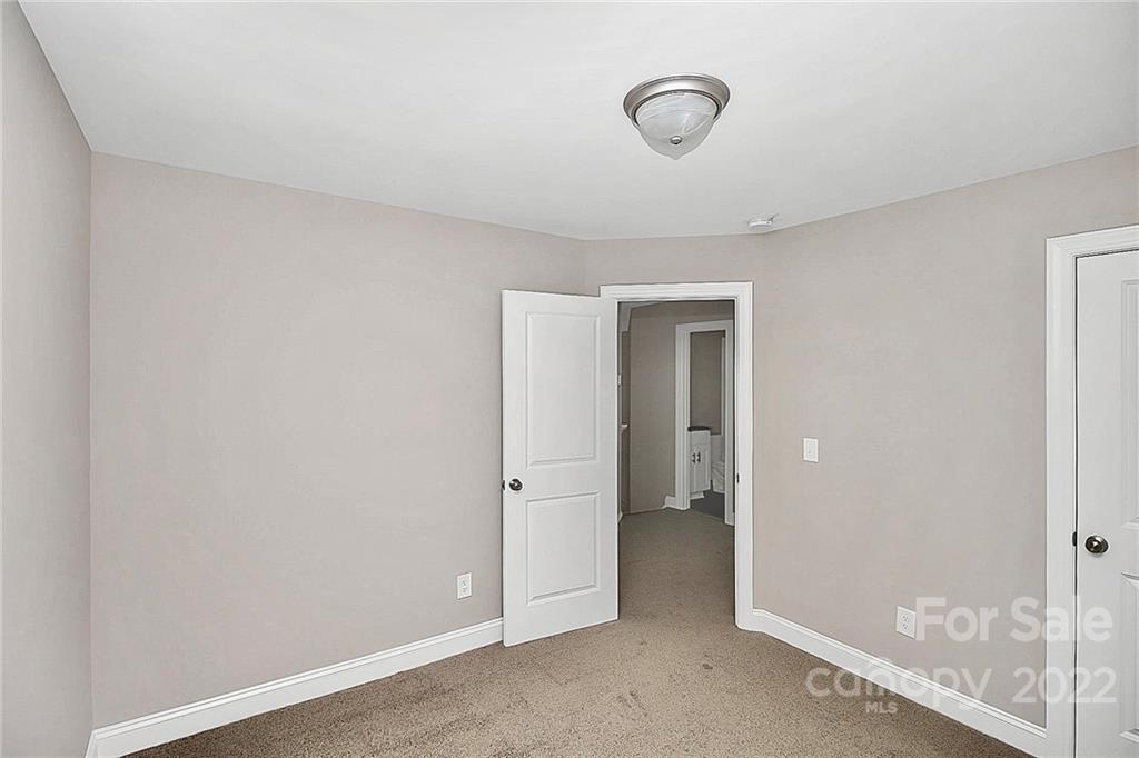 905 Rhyne Road Charlotte, NC 28214 - Photo 19 of 30 Gallery Image 19