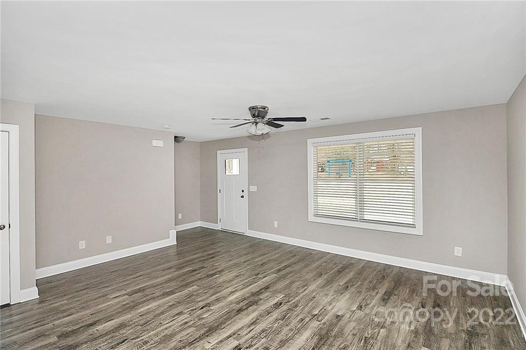 905 Rhyne Road Charlotte, NC 28214 - Photo 6 of 30 Gallery Image 6