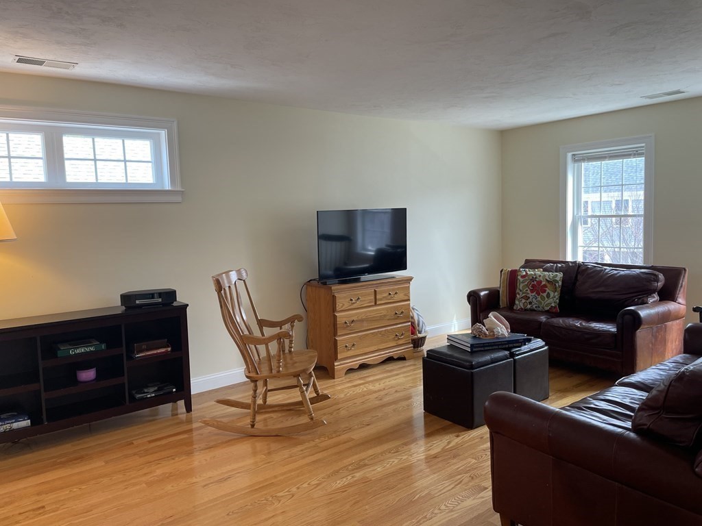 12 Barretts Road, Unit 12 Hudson, MA 01749 - Photo 14 of 21 Gallery Image 14
