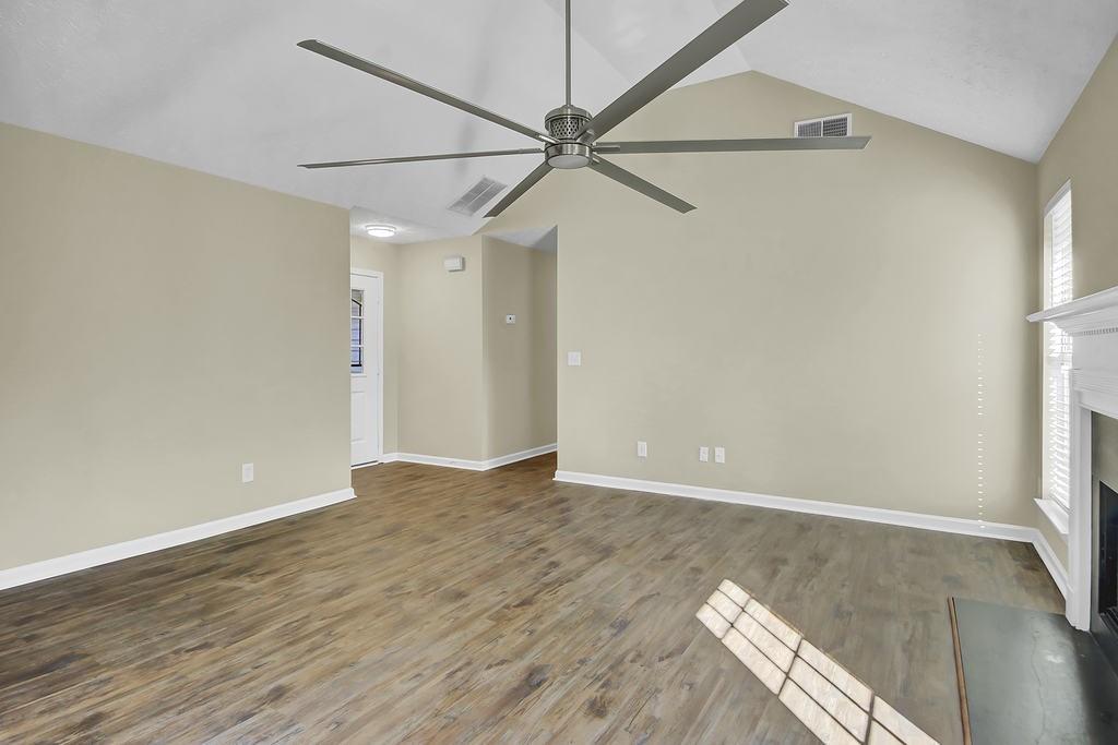 40 Elisabeth Way Grantville, GA 30220 - Photo 4 of 25