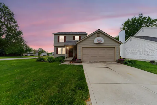 $299,900 | 1387 Village Drive, Marysville, OH 43040