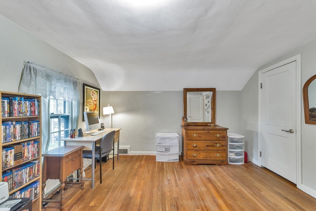 39 Ballard Avenue Springfield, MA 01119 - Photo 16 of 27