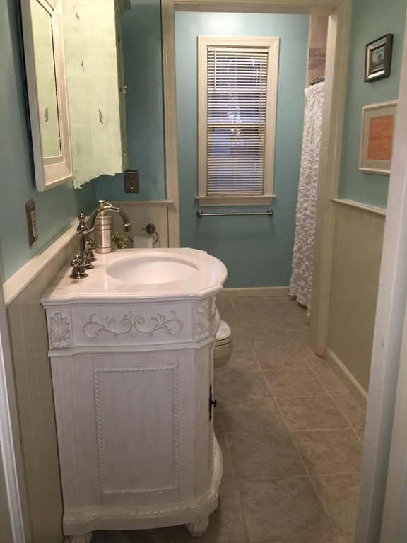 39 Ballard Avenue Springfield, MA 01119 - Photo 9 of 27