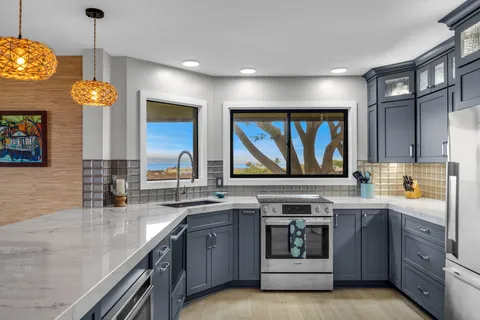 $1,895,000 | 50 Puu Anoano Street, Unit 1602, Lahaina, HI 96761