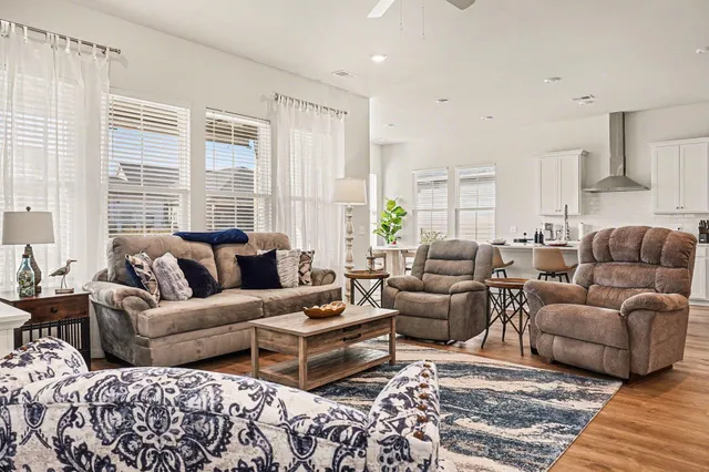 $424,500 | 1107 Bellwether Lane, Summerville, SC 29485