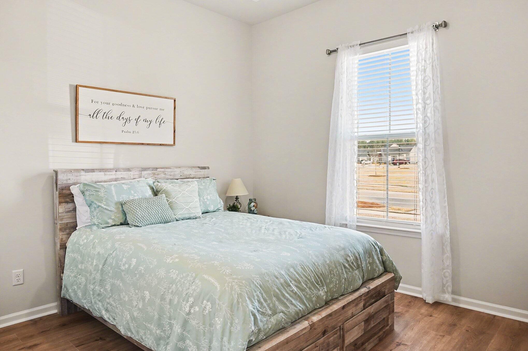 1107 Bellwether Lane Summerville, SC 29485 - Photo 27 of 40 014_file_9270