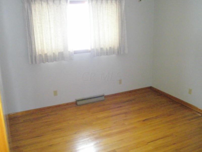 2655 Valley View Road Northeast Lancaster, OH 43130 - Photo 10 of 24 Gallery Image 10