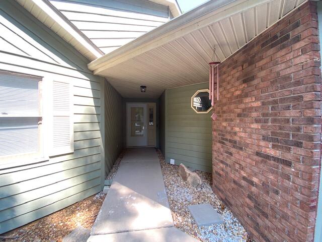 143 Norcross Road Fairfield Glade, TN 38558 - Photo 3 of 40 covered proch