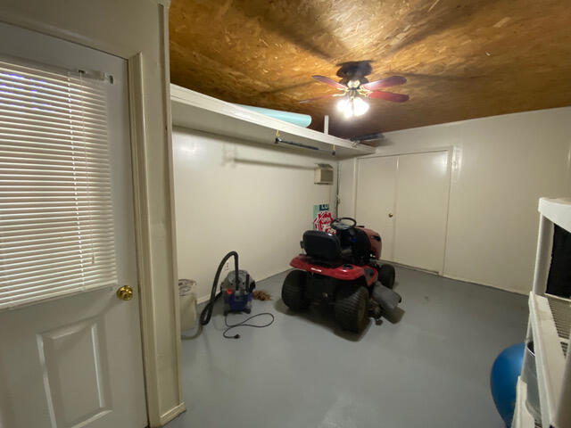 143 Norcross Road Fairfield Glade, TN 38558 - Photo 35 of 40 xtra storage room/workshop