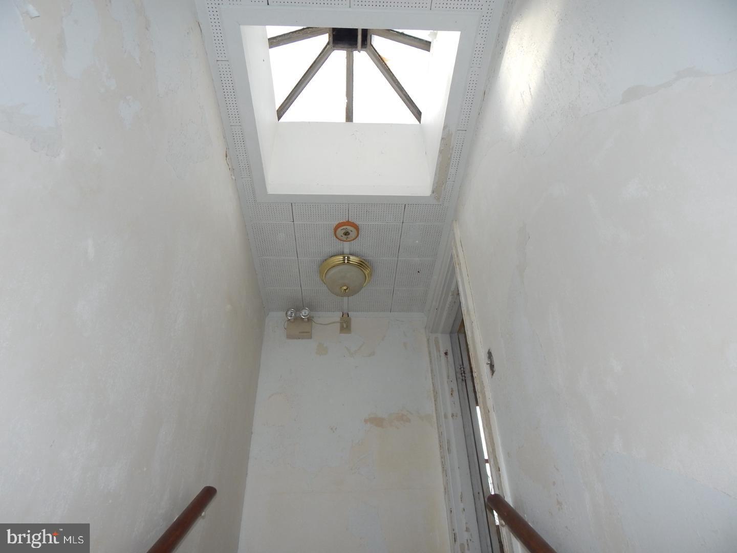 605 Upland Road Pikesville, MD 21208 - Photo 15 of 38