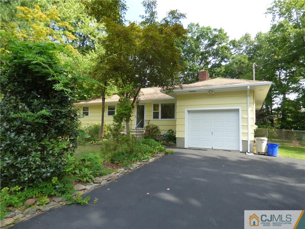 467 Calvert Road North Brunswick, NJ 08902 - Photo 2 of 18 Gallery Image 2