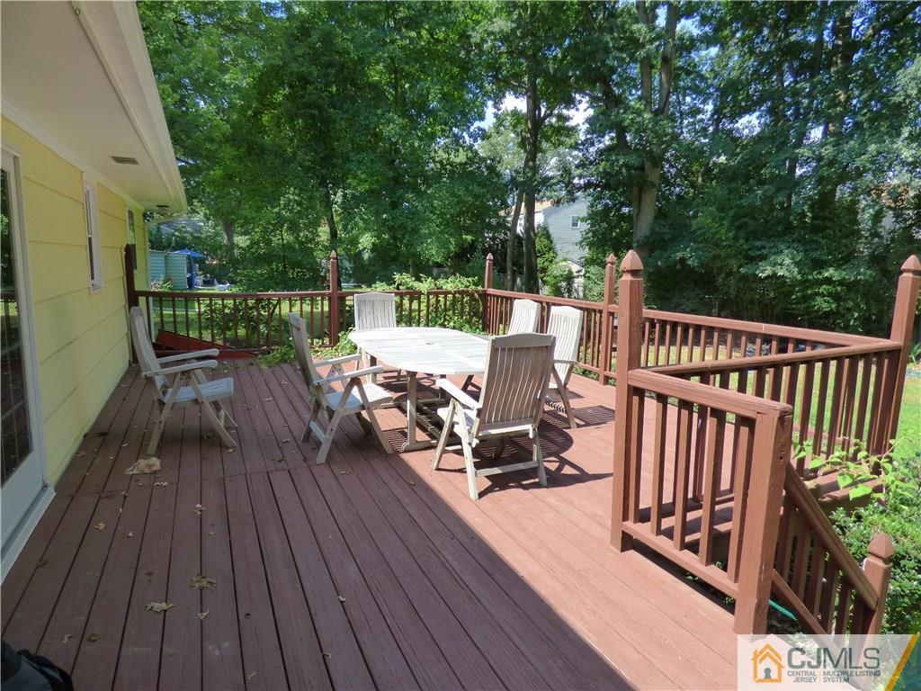 467 Calvert Road North Brunswick, NJ 08902 - Photo 14 of 18 Gallery Image 14