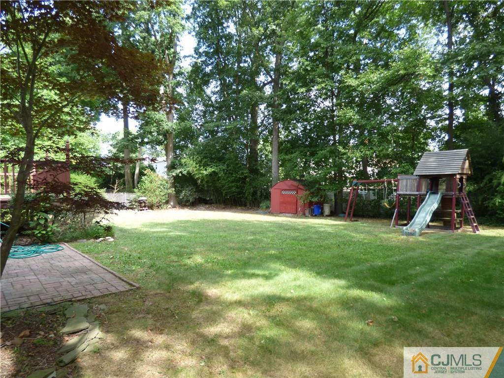 467 Calvert Road North Brunswick, NJ 08902 - Photo 16 of 18 Gallery Image 16