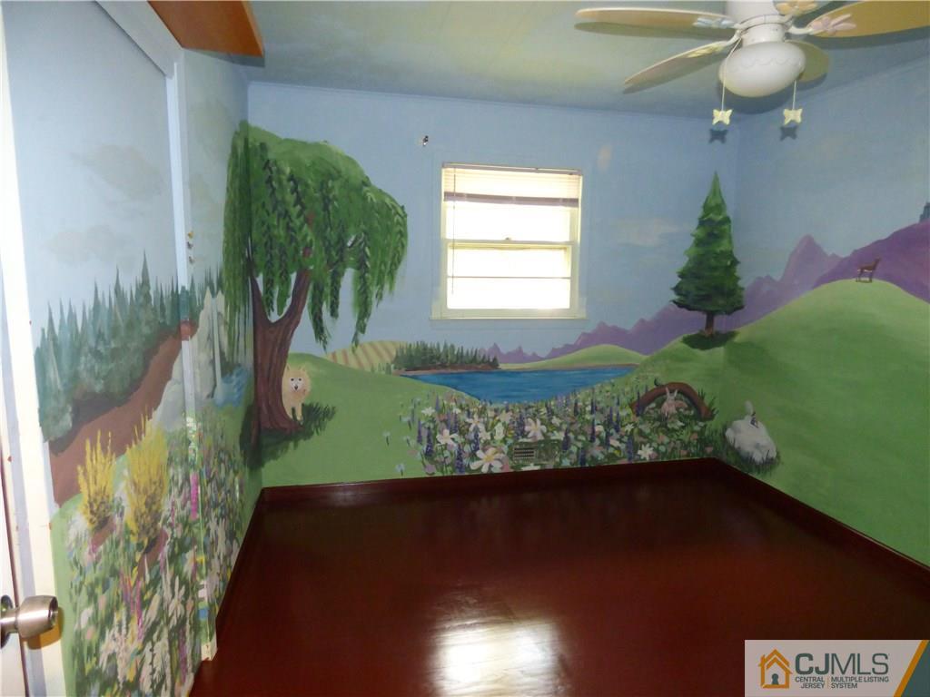 467 Calvert Road North Brunswick, NJ 08902 - Photo 7 of 18 Gallery Image 7