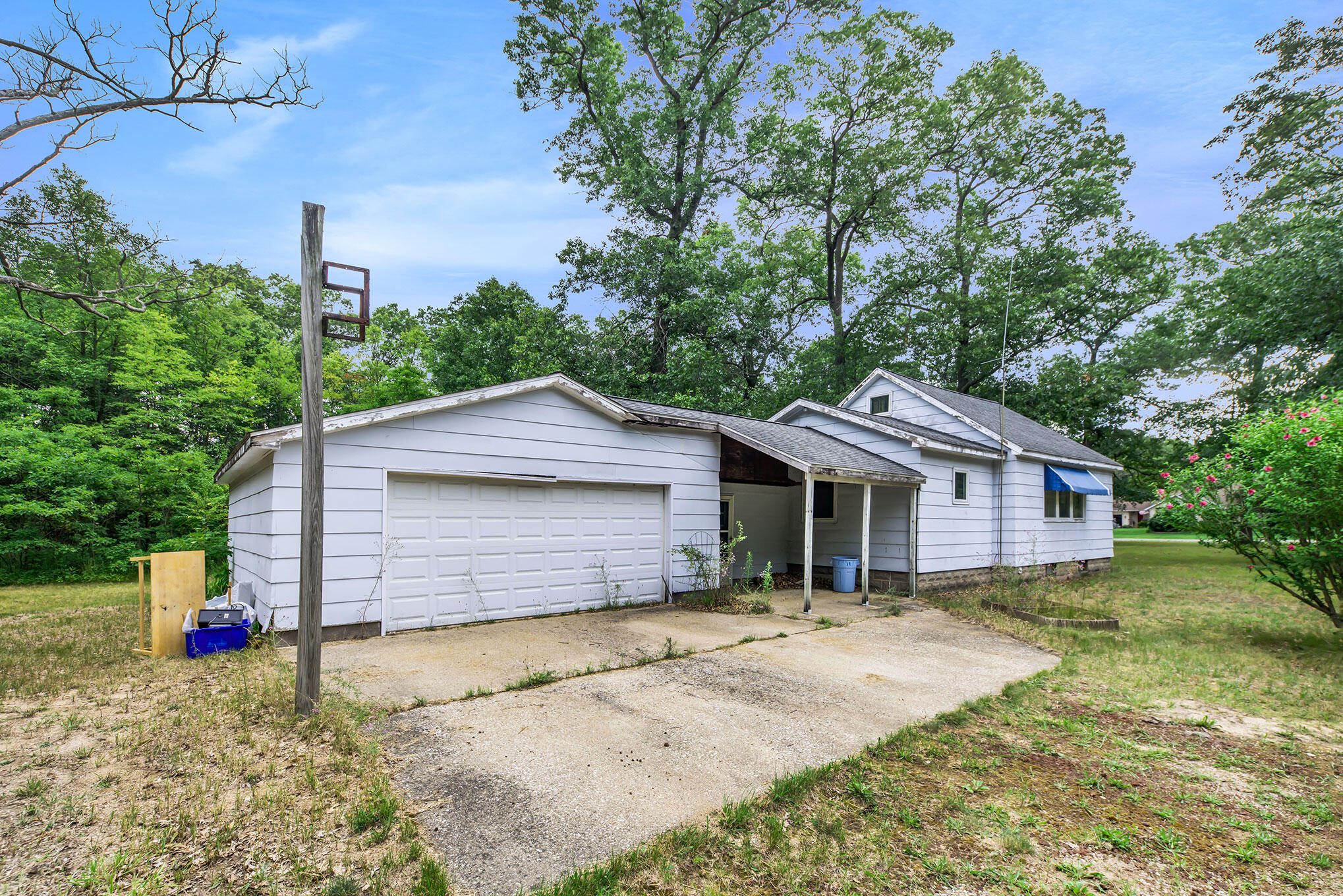 339 South Mill Iron Road Muskegon, MI 49442 - Photo 3 of 15 339SMillIronRd-19