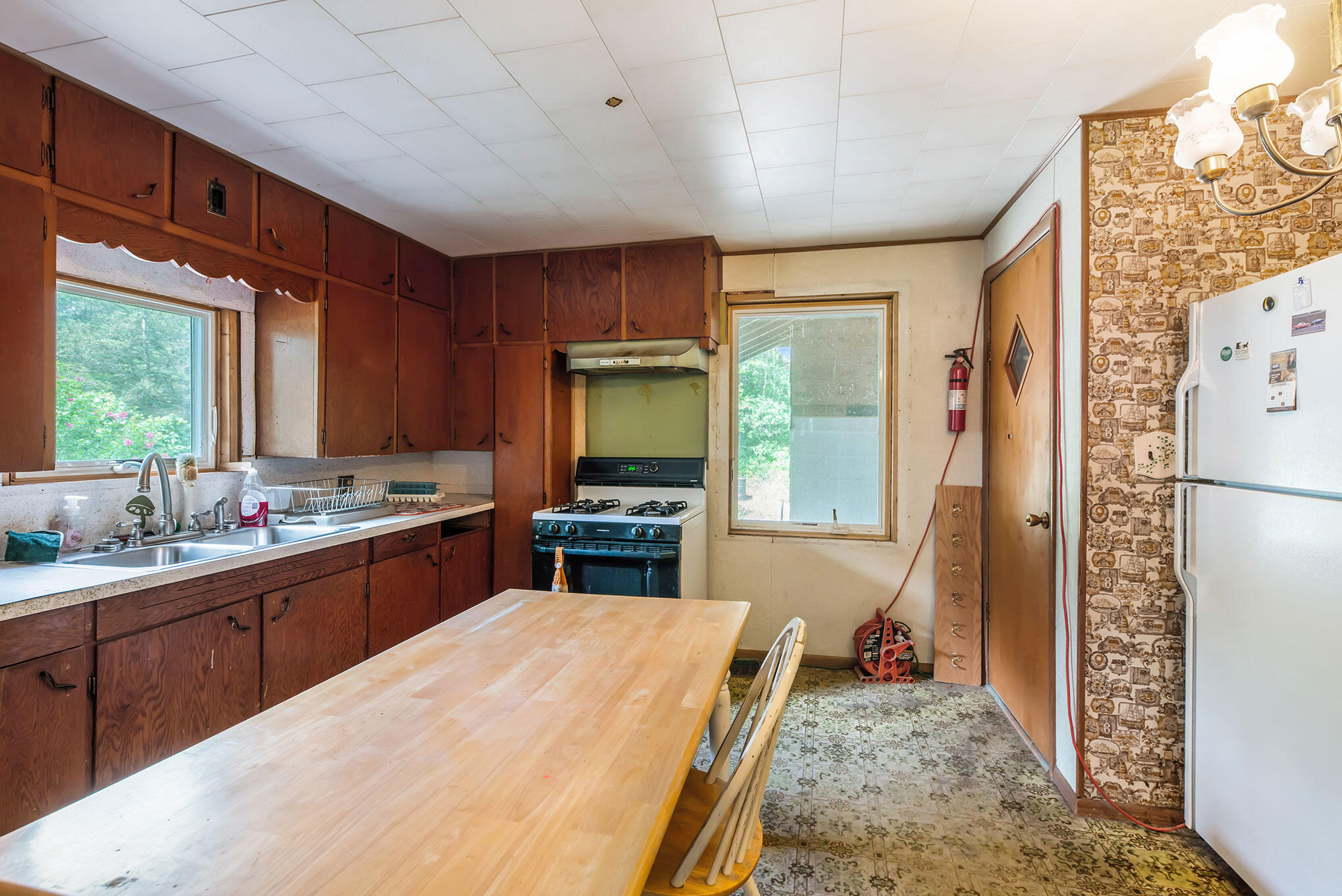 339 South Mill Iron Road Muskegon, MI 49442 - Photo 6 of 15 339SMillIronRd-10