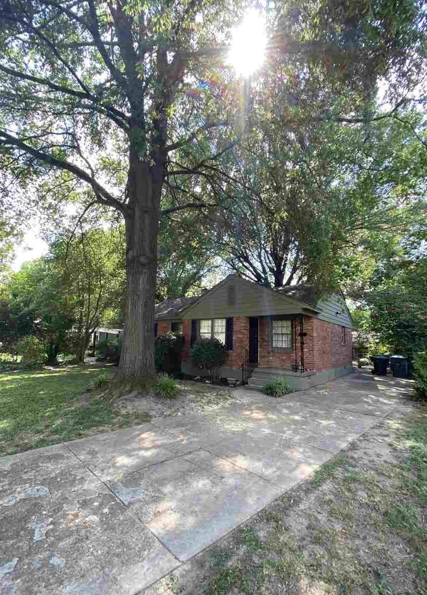 1517 Delmont Road Memphis, TN 38117 - Photo 14 of 24 Gallery Image 14