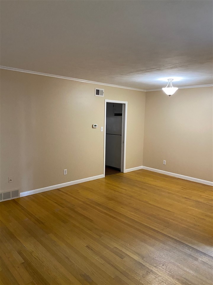 1517 Delmont Road Memphis, TN 38117 - Photo 17 of 24 Gallery Image 17
