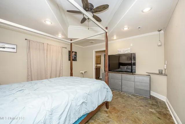 $3,500 | 2490 South Shore Drive, Biloxi, MS 39532