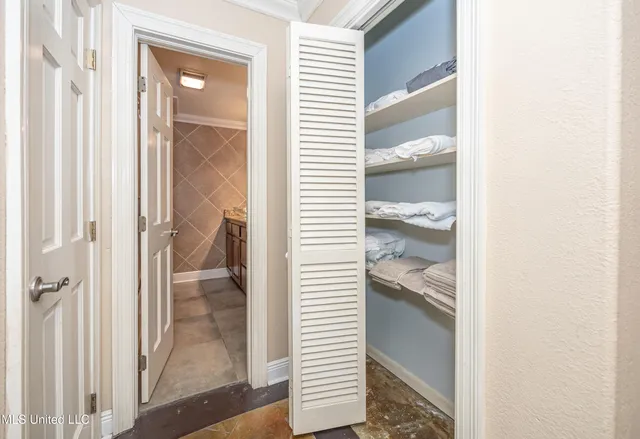 $3,500 | 2490 South Shore Drive, Biloxi, MS 39532