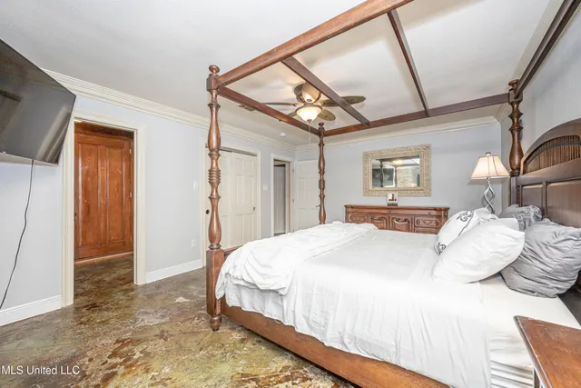 $3,500 | 2490 South Shore Drive, Biloxi, MS 39532