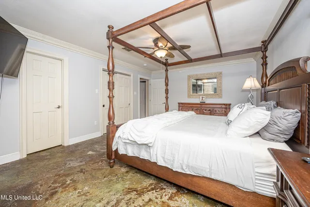 $3,500 | 2490 South Shore Drive, Biloxi, MS 39532