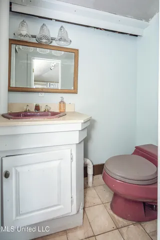 $3,500 | 2490 South Shore Drive, Biloxi, MS 39532